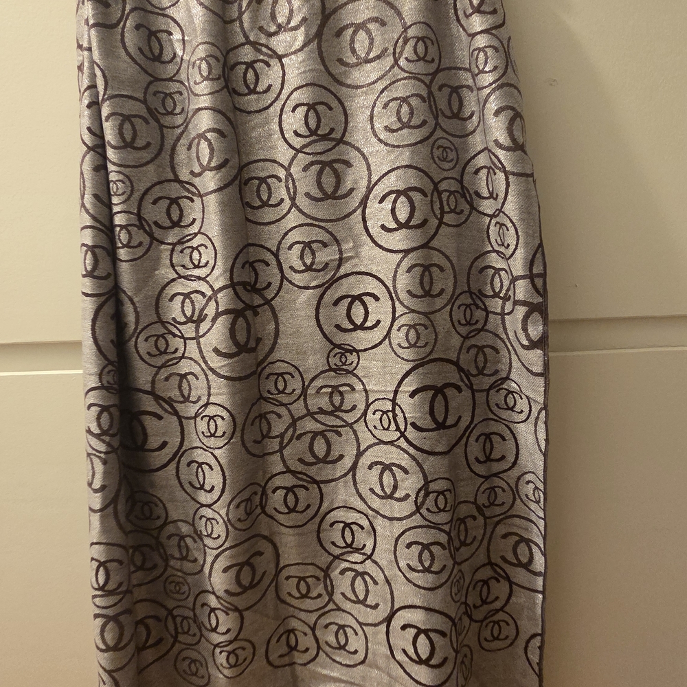 Chanel Brown and Silver Logo Scarf - Picture 6 of 8